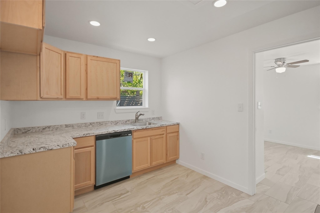 3518 Orange St - Photo 12