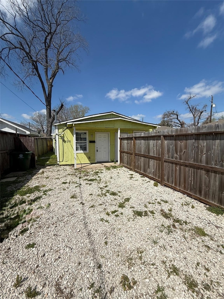 4315 Chapman Street - Photo 2