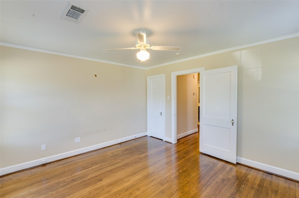 236 W 31st Street - Photo 23