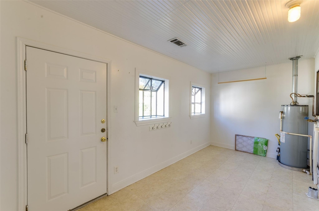 236 W 31st Street - Photo 26