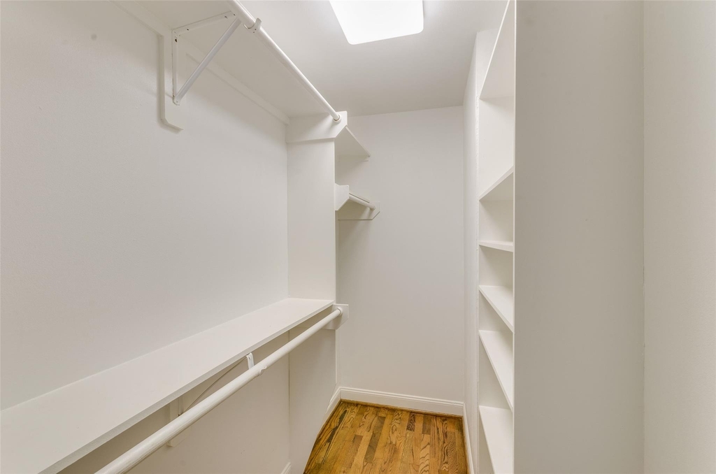 236 W 31st Street - Photo 18