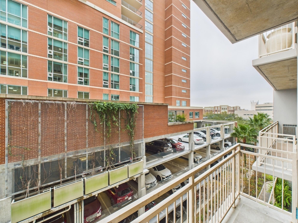 2520 Robinhood Street - Photo 14