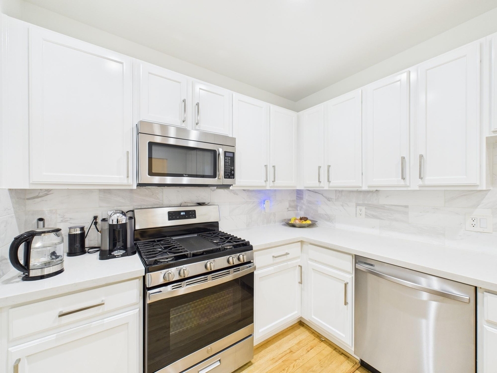 2520 Robinhood Street - Photo 20