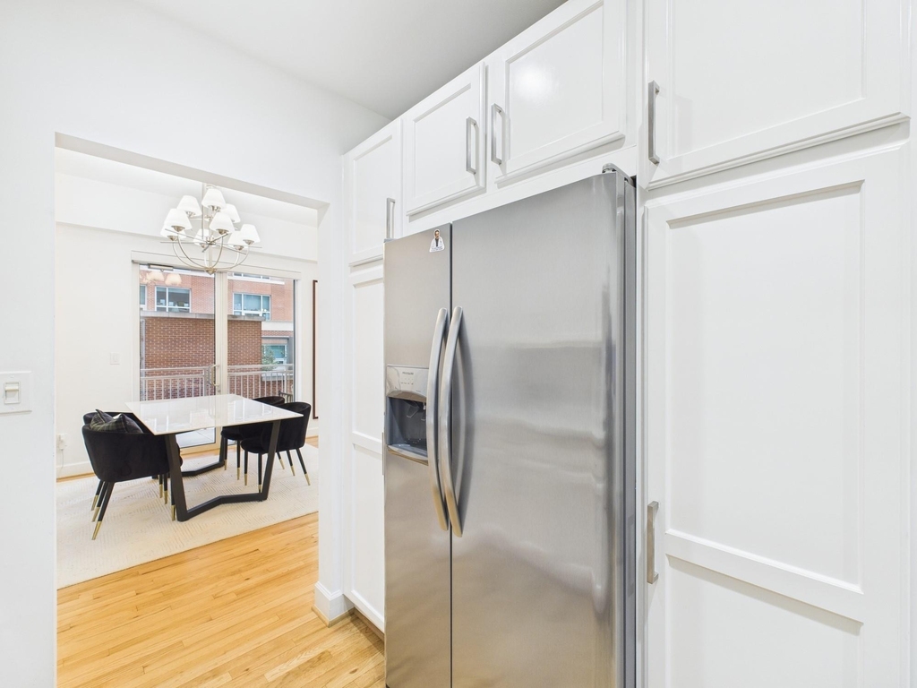 2520 Robinhood Street - Photo 24