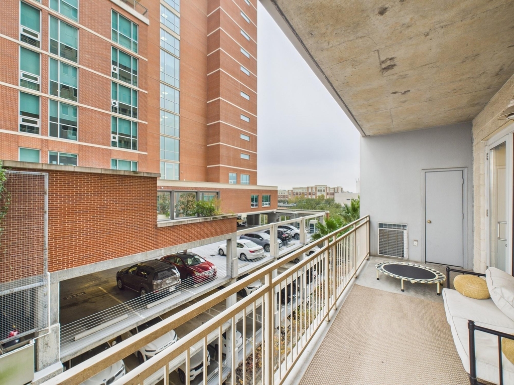 2520 Robinhood Street - Photo 37