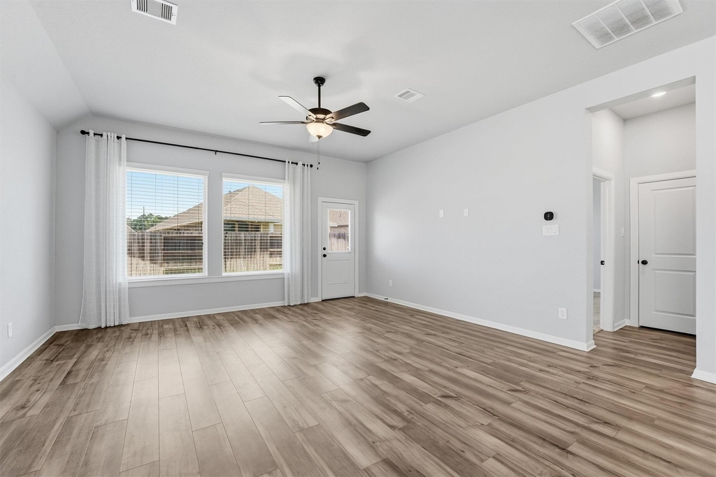 1338 Lakeside Creek Road - Photo 15