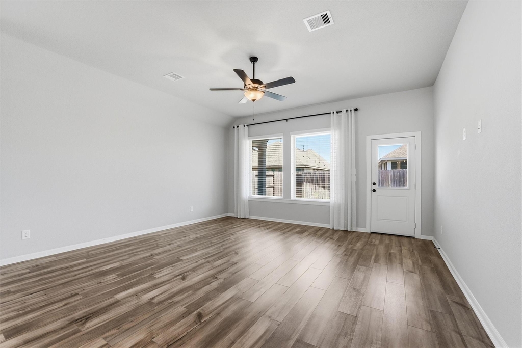 1338 Lakeside Creek Road - Photo 14