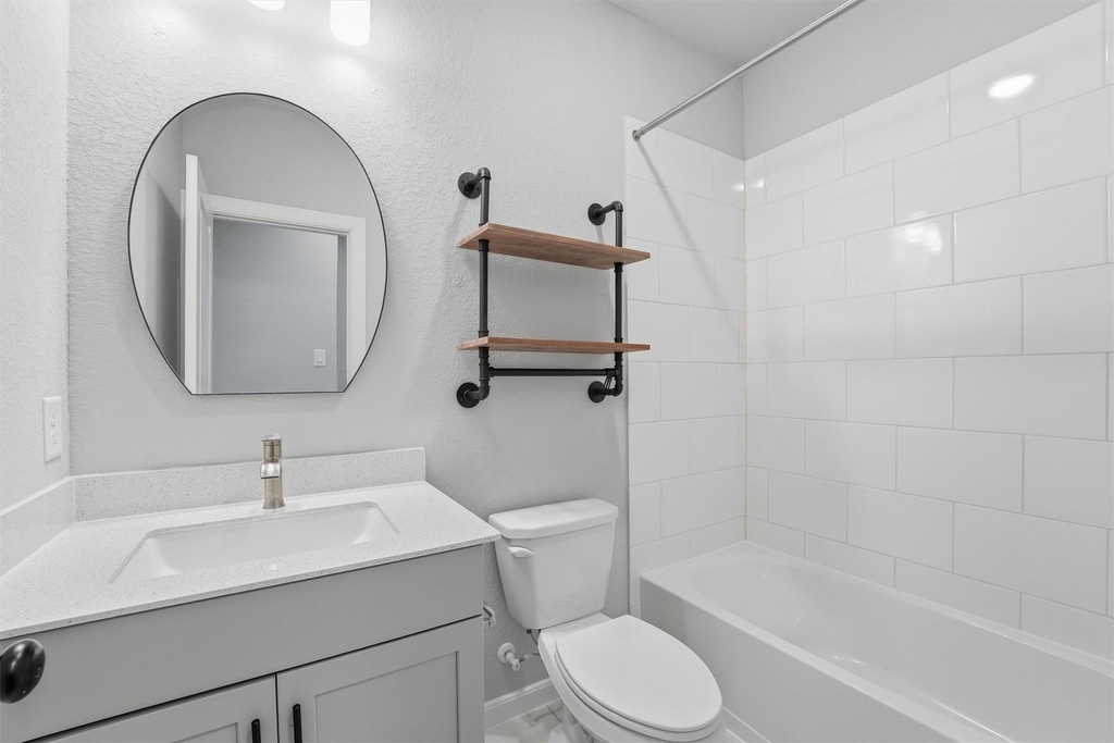 1338 Lakeside Creek Road - Photo 7