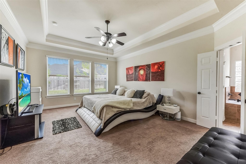 13918 Majestic Spring Lane - Photo 16