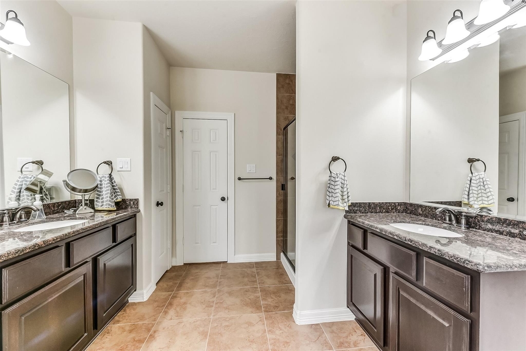 13918 Majestic Spring Lane - Photo 19