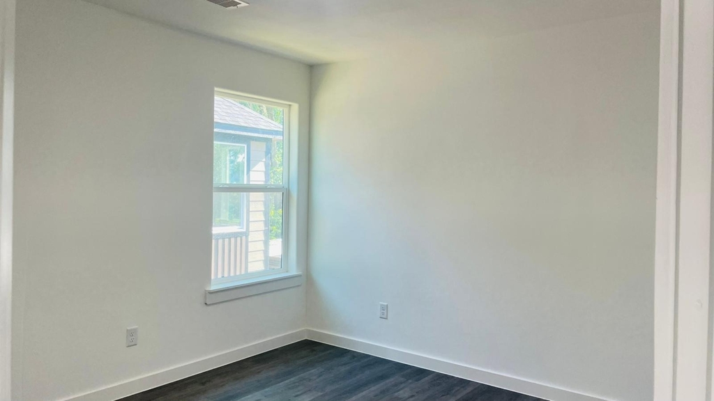 8414 Sandra St - Photo 6