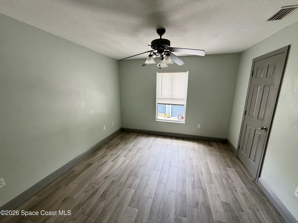915 Twisting Branch Court - Photo 21