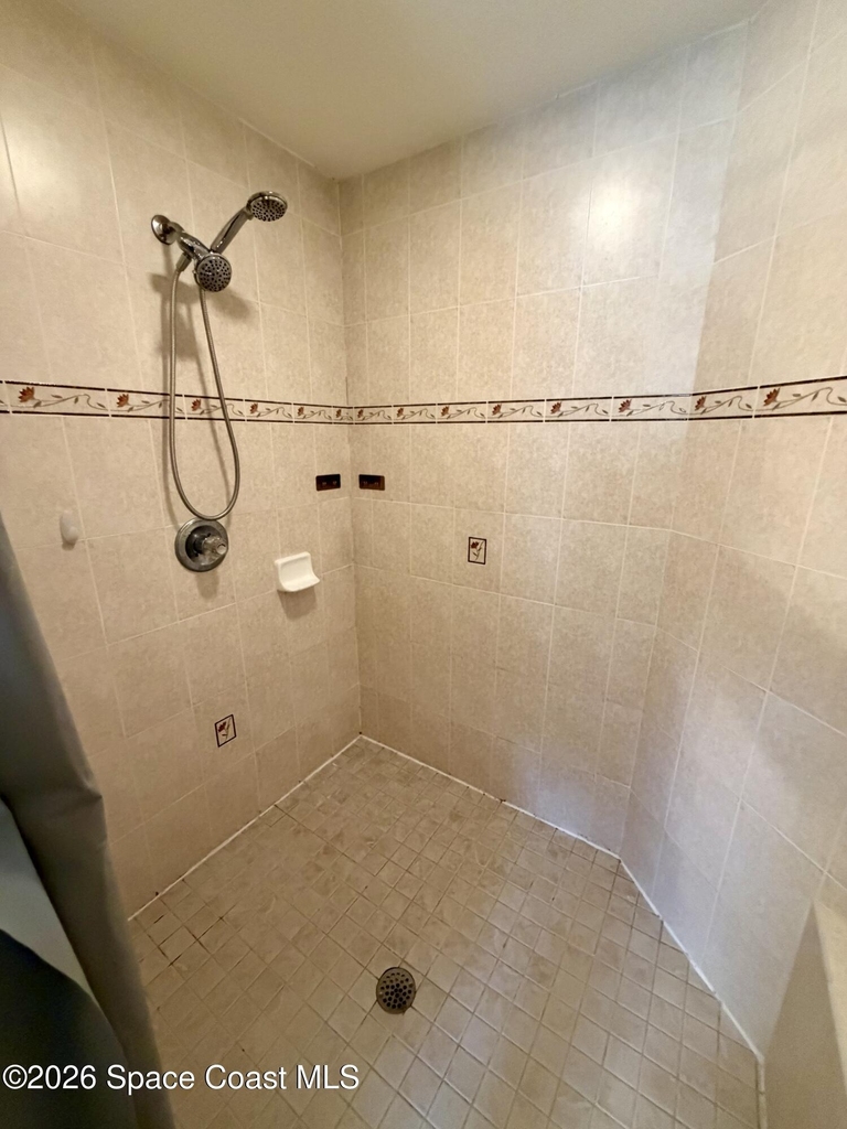 915 Twisting Branch Court - Photo 13