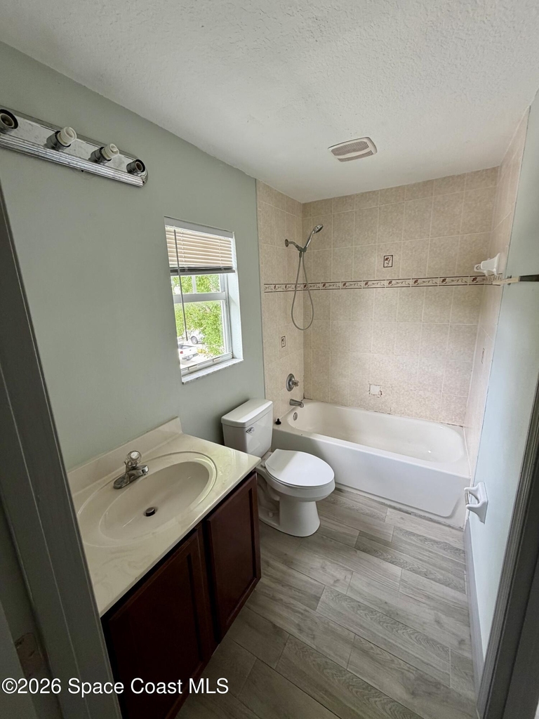 915 Twisting Branch Court - Photo 24