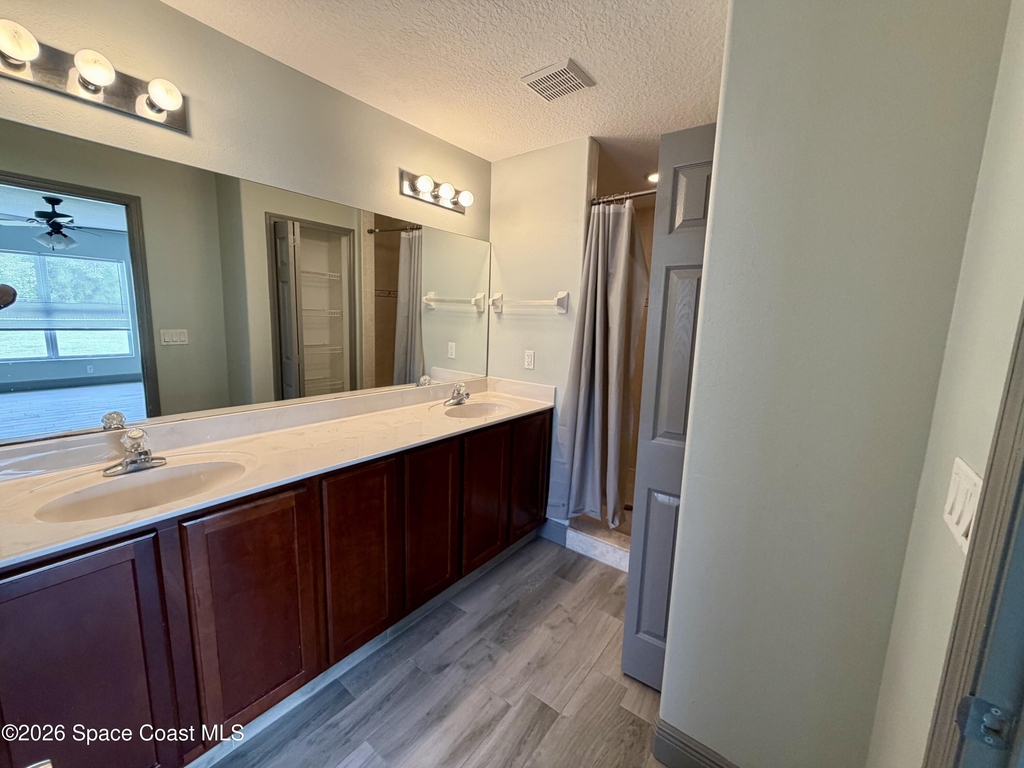 915 Twisting Branch Court - Photo 12