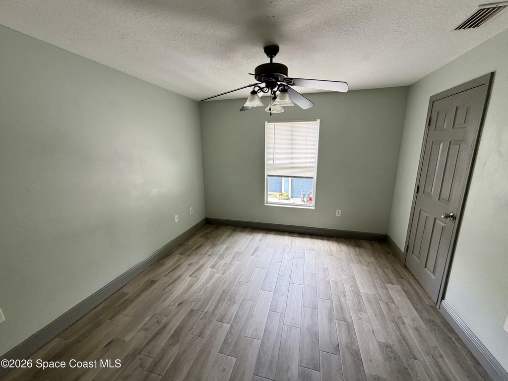 915 Twisting Branch Court - Photo 22