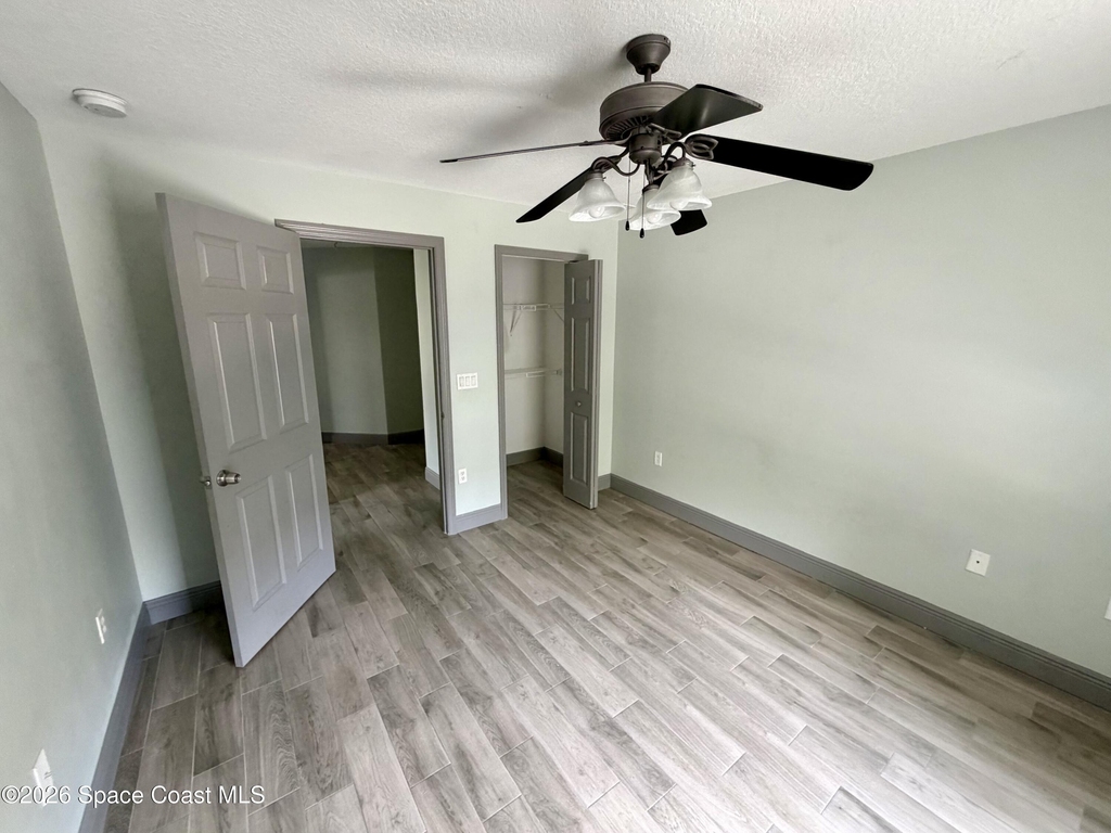 915 Twisting Branch Court - Photo 23