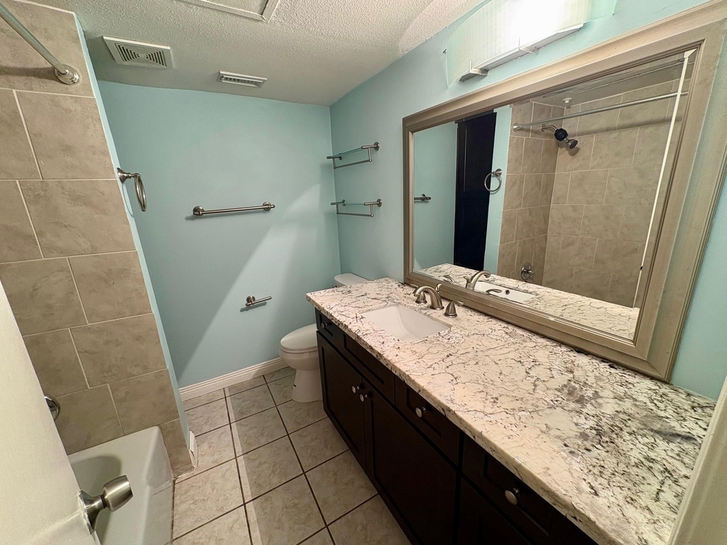 4635 Wild Indigo Street - Photo 4
