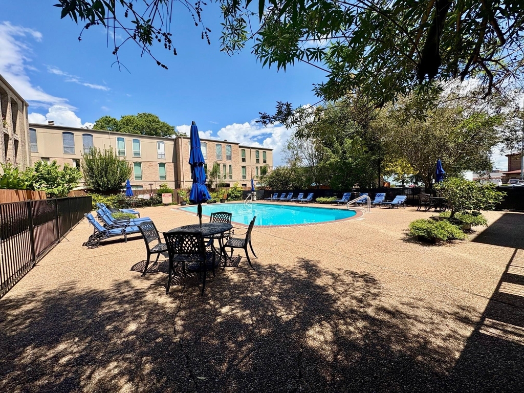 4635 Wild Indigo Street - Photo 8