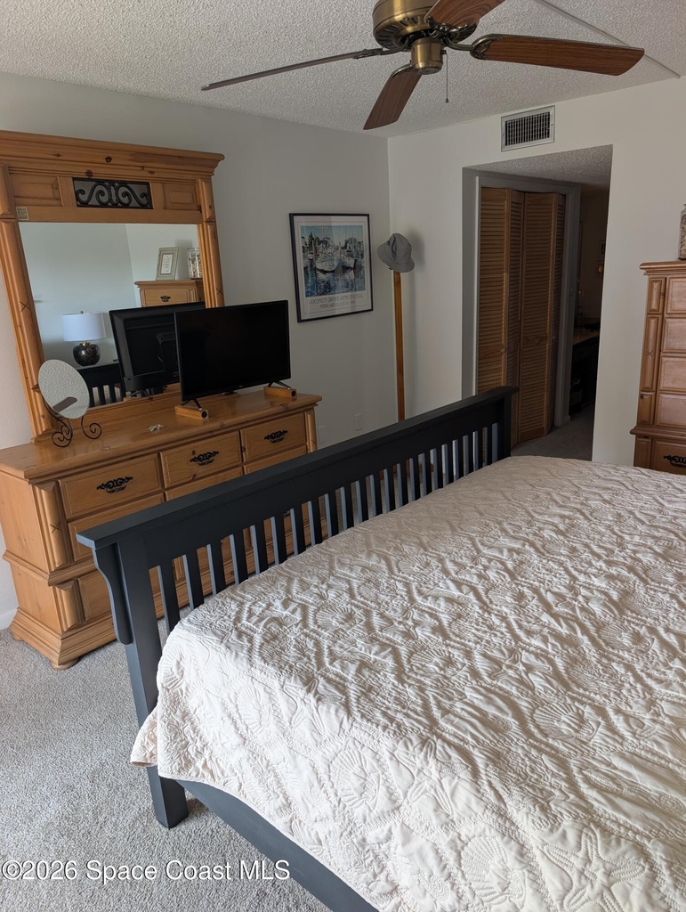8494 Ridgewood Avenue - Photo 11