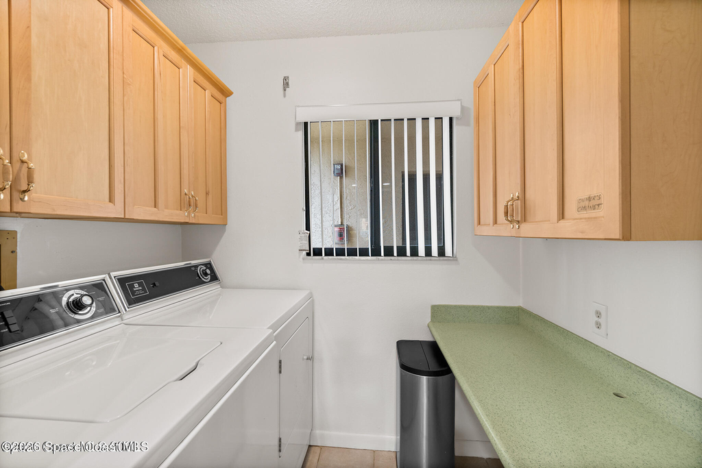8494 Ridgewood Avenue - Photo 7