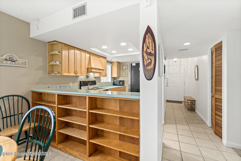 8494 Ridgewood Avenue - Photo 1