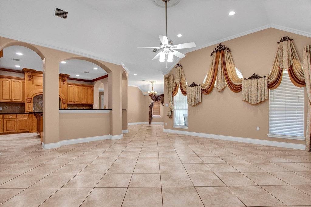 11207 Indian Trails Drive - Photo 4