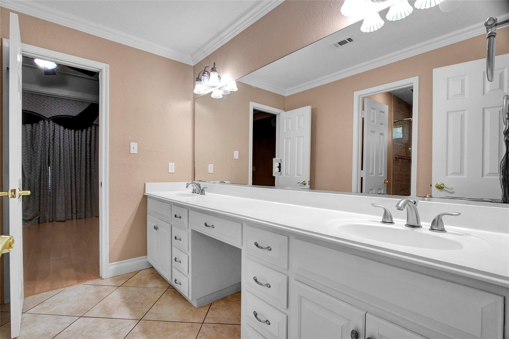11207 Indian Trails Drive - Photo 15