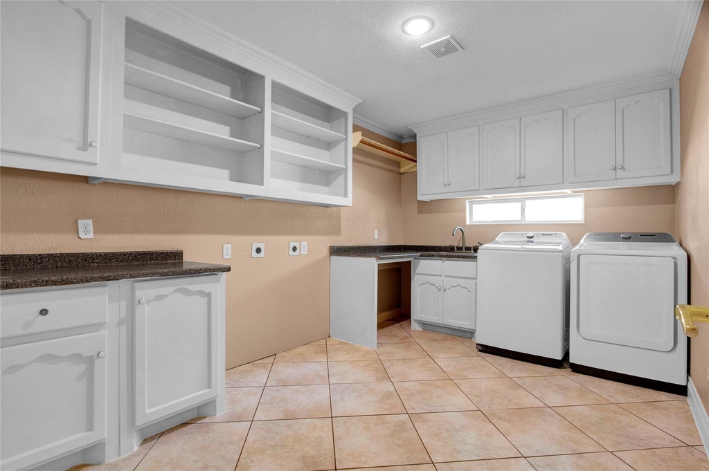 11207 Indian Trails Drive - Photo 12