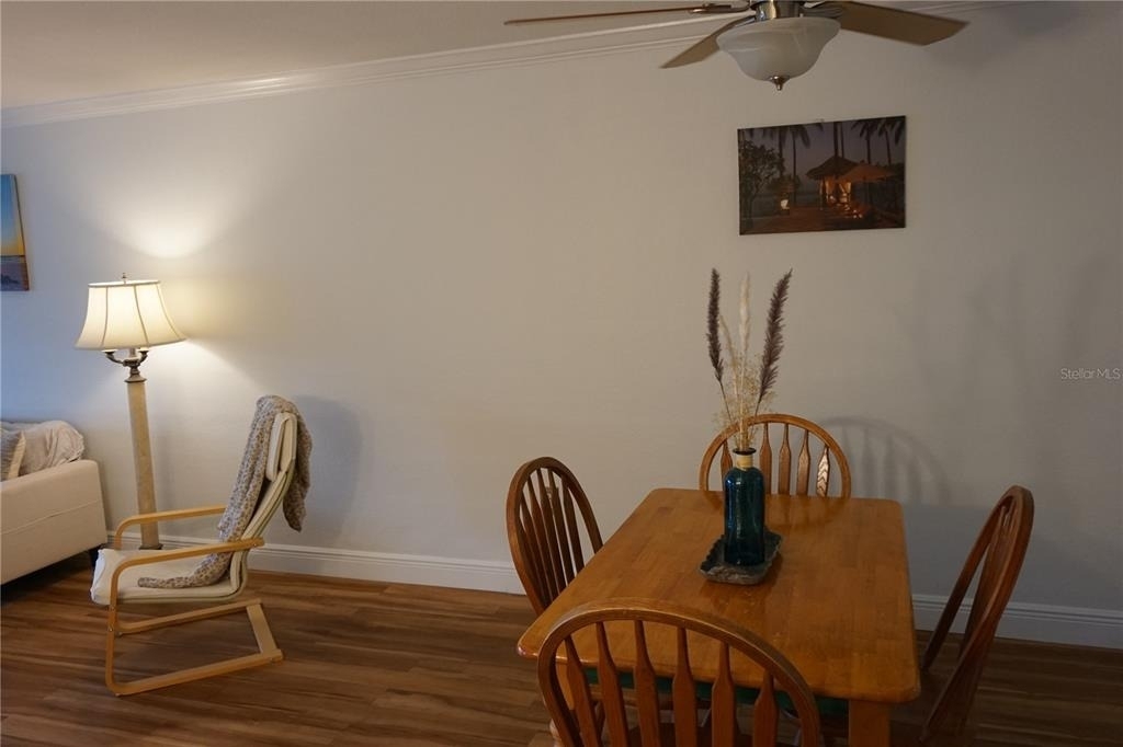 1000 49th Street N - Photo 3