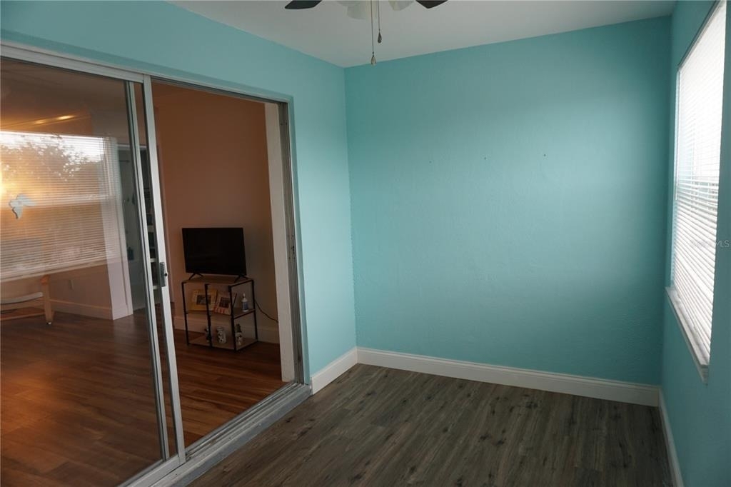 1000 49th Street N - Photo 12