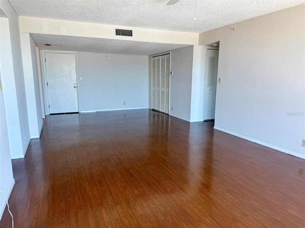 255 Dolphin Point - Photo 4