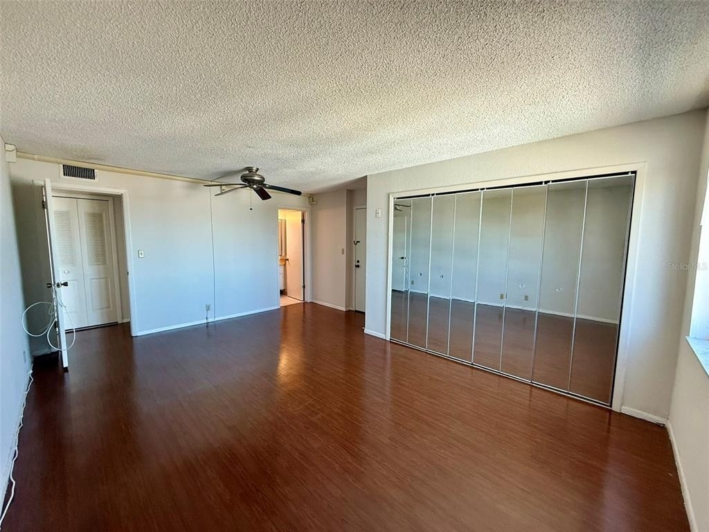 255 Dolphin Point - Photo 10