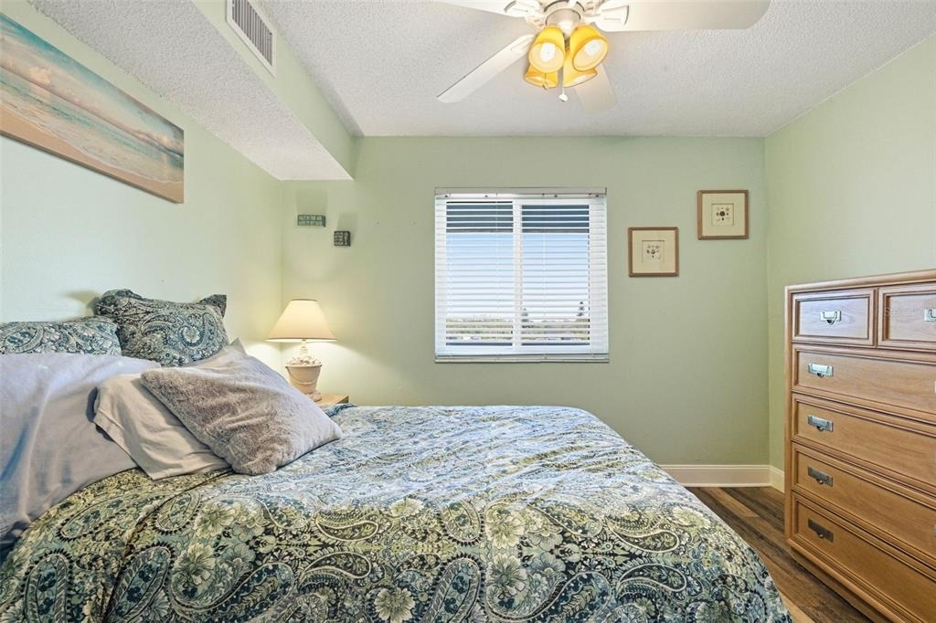 801 83rd Avenue N - Photo 19