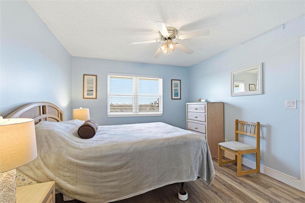 801 83rd Avenue N - Photo 15