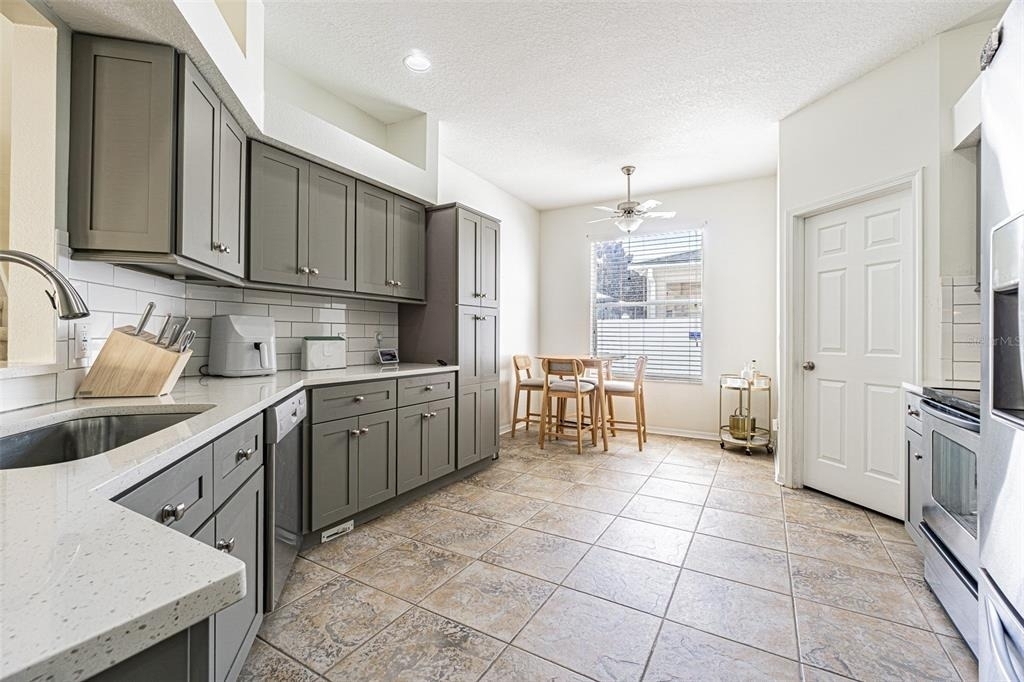 15735 Cedar Elm Terrace - Photo 3