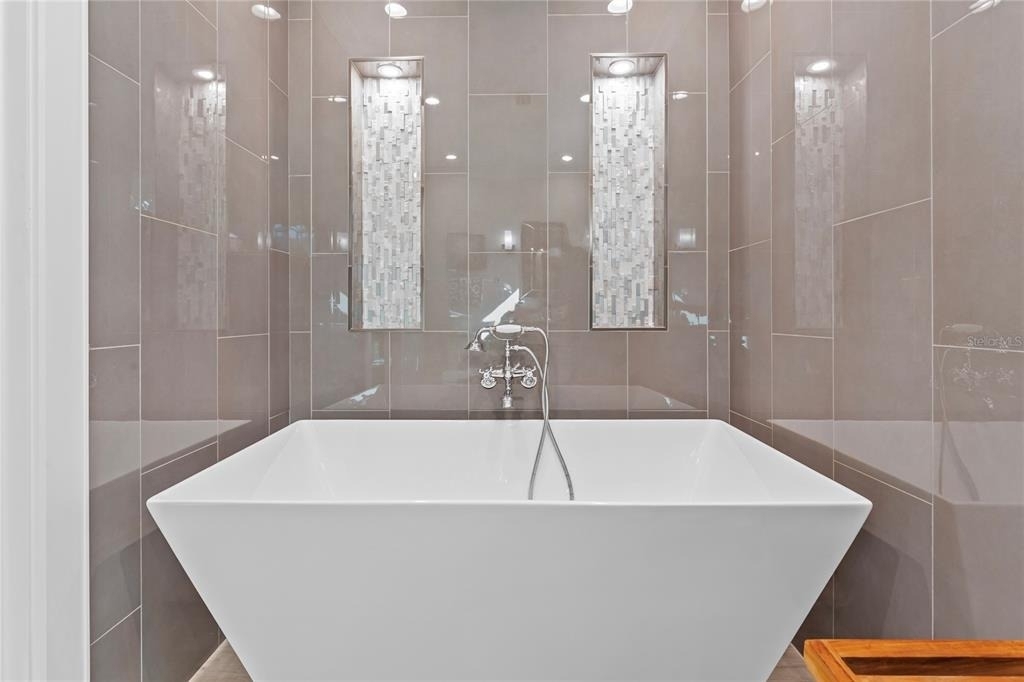 135 93rd Avenue - Photo 48