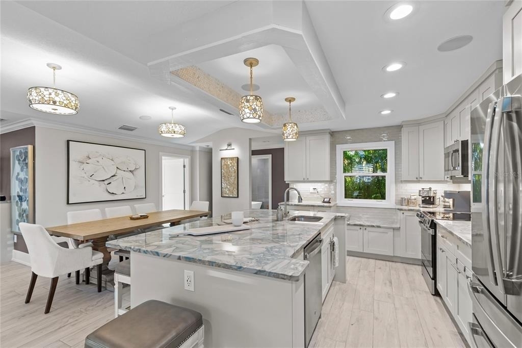135 93rd Avenue - Photo 13