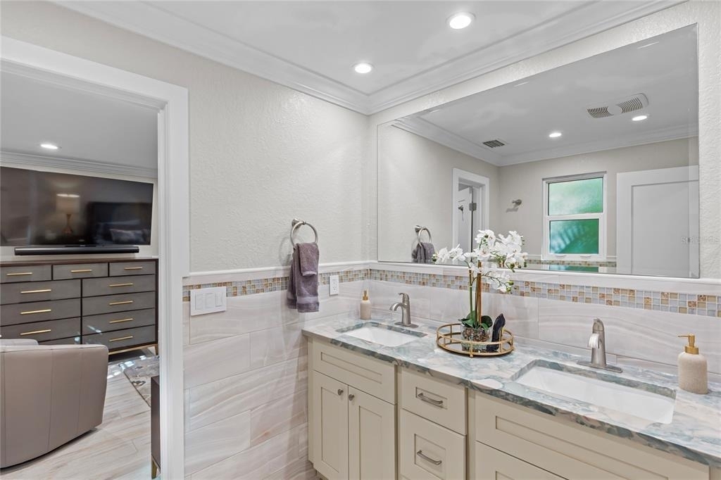 135 93rd Avenue - Photo 24