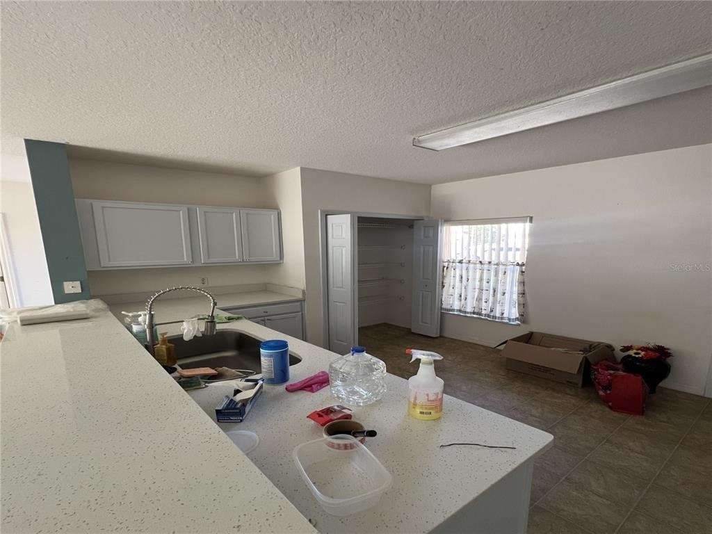 735 Colville Place - Photo 3