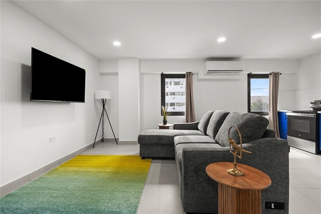 609 Condado - Photo 1