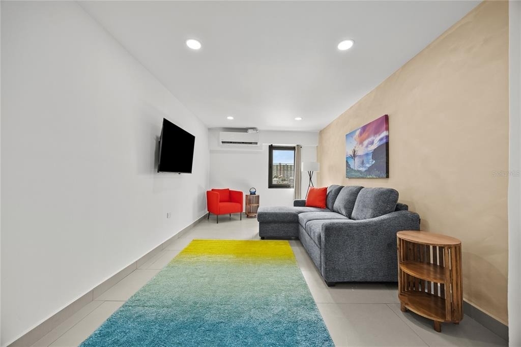 609 Condado - Photo 8