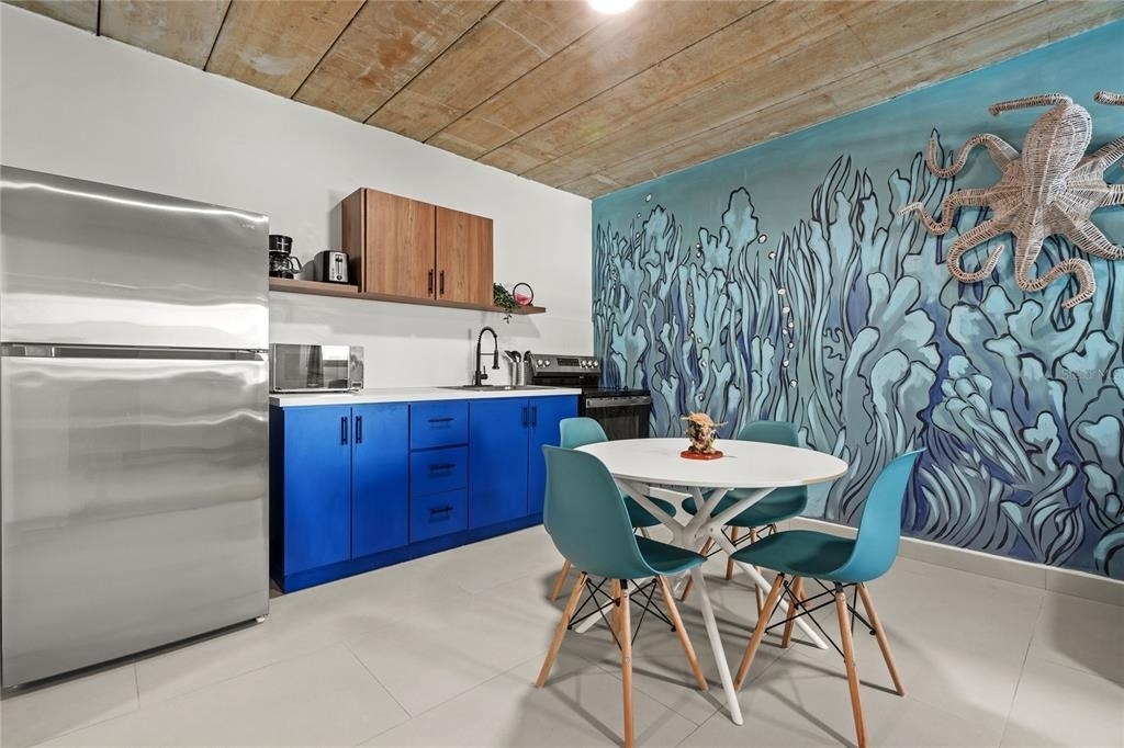 609 Condado - Photo 3
