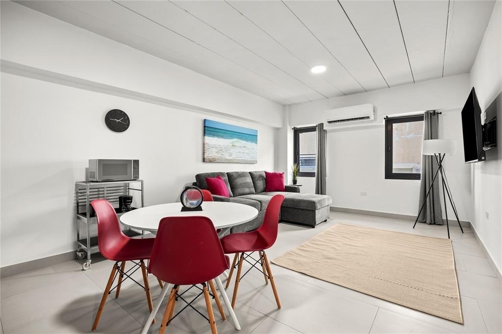 609 Condado - Photo 5