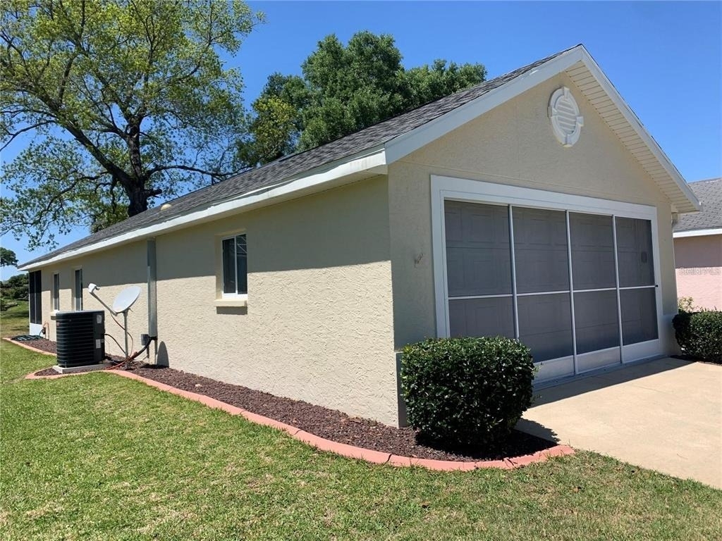 1918 Nw 50th Circle - Photo 2