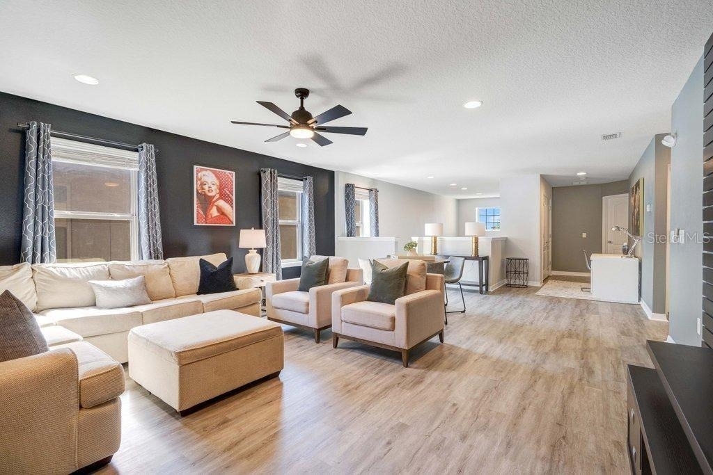 8901 Rhodes Street - Photo 15