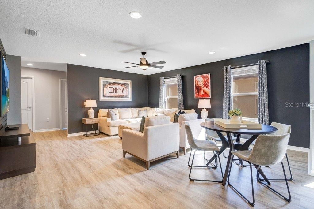 8901 Rhodes Street - Photo 17