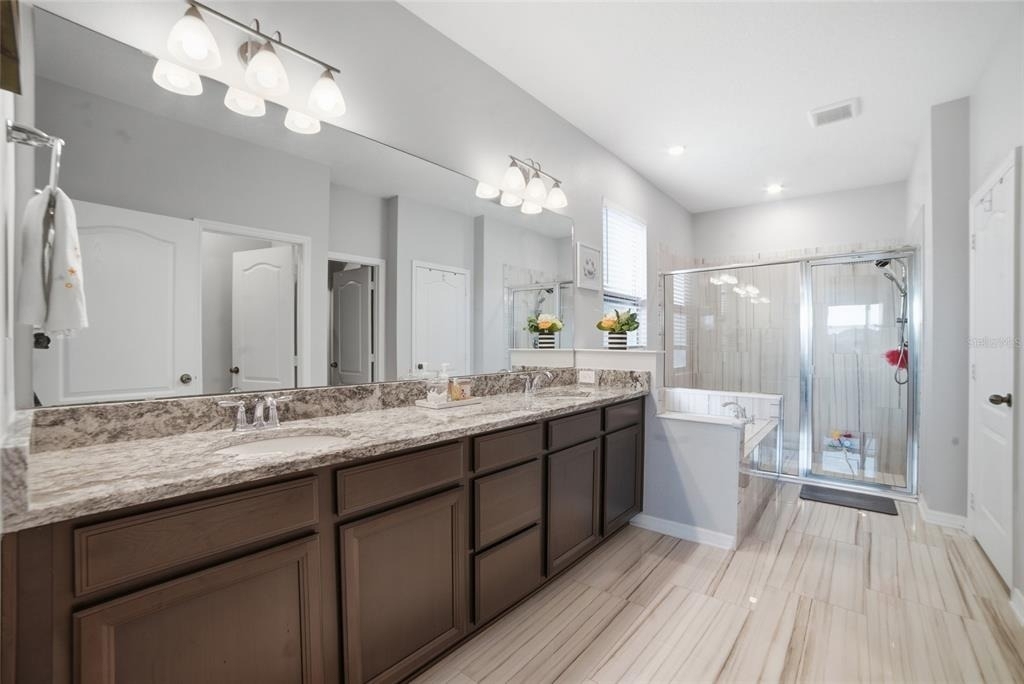 1461 Clear Brook Place - Photo 10