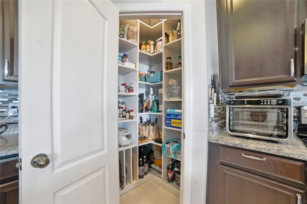 1461 Clear Brook Place - Photo 5