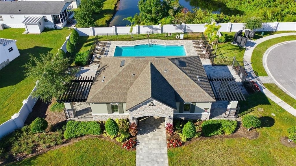 1461 Clear Brook Place - Photo 2